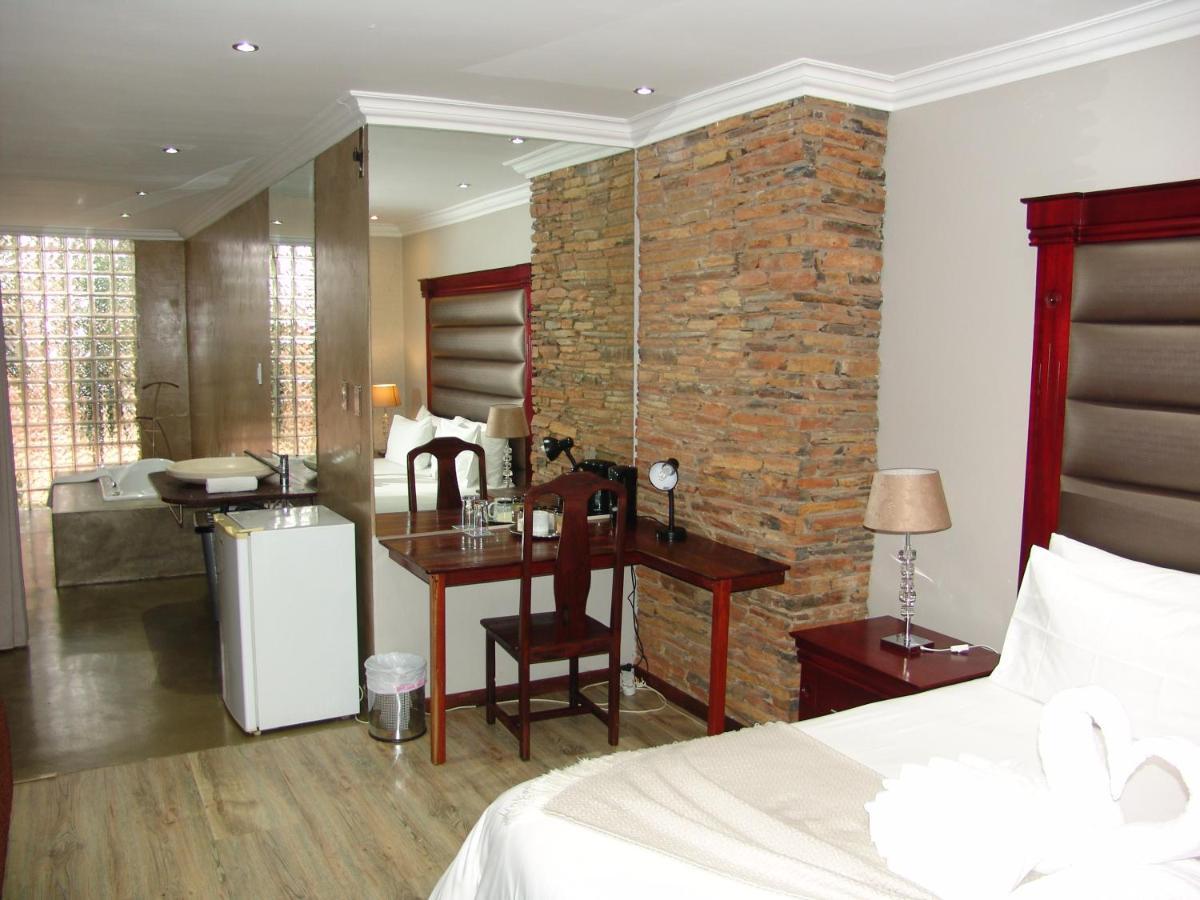 African Moon Corporate House Kempton Park Luaran gambar