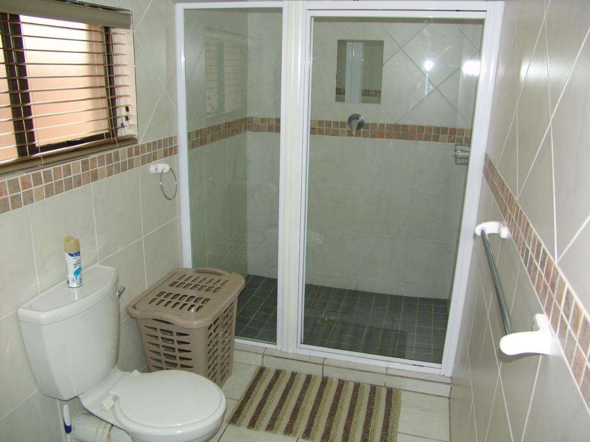 African Moon Corporate House Kempton Park Luaran gambar