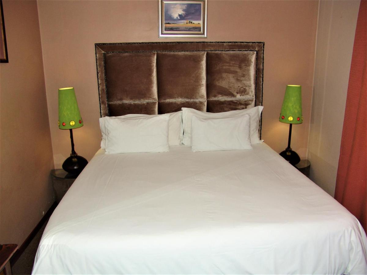 African Moon Corporate House Kempton Park Luaran gambar