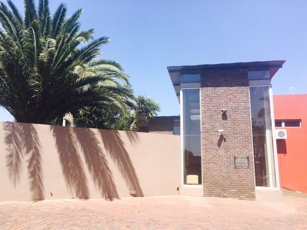 African Moon Corporate House Kempton Park Luaran gambar
