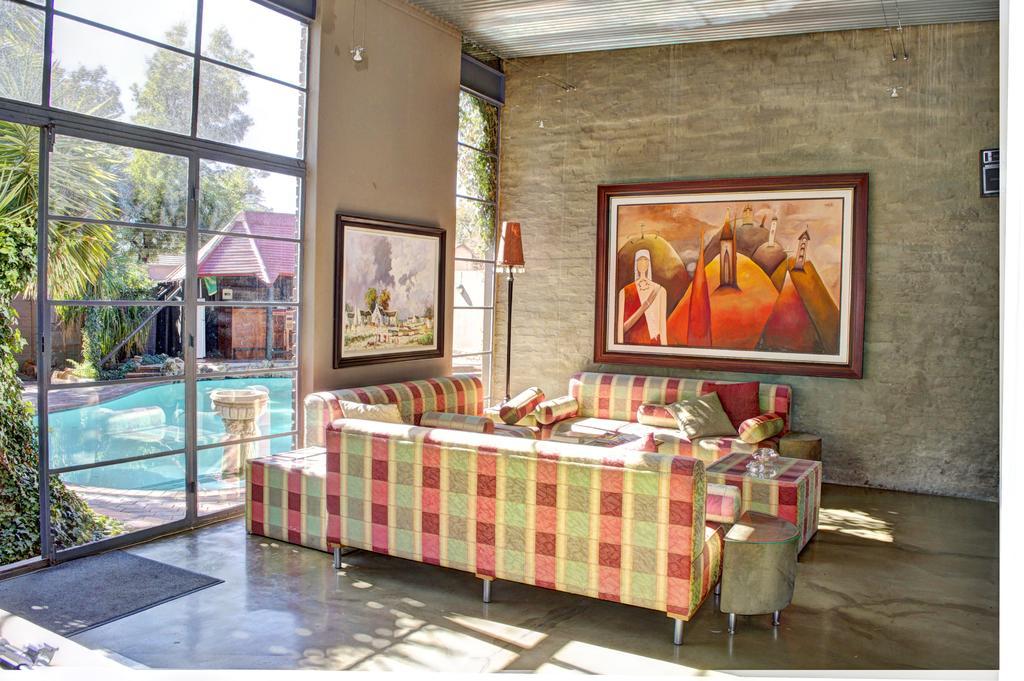 African Moon Corporate House Kempton Park Luaran gambar